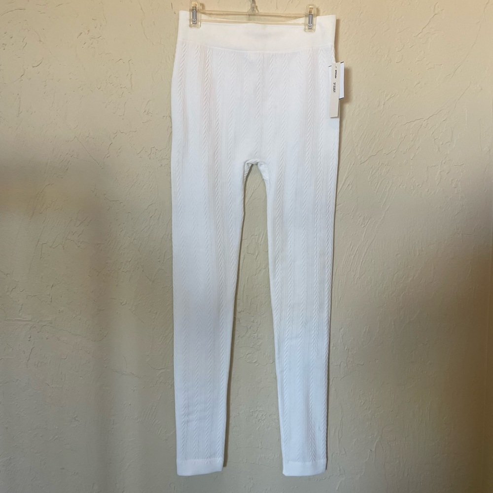 NWT Moral Fiber White Skinny Knit Pants
